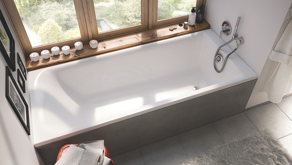 Geberit rectangular bathtub Rekord, with feet 160X170cm - B&M Supplies Ltd